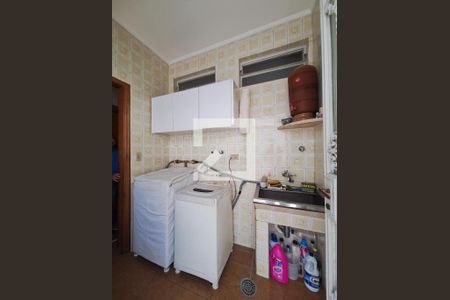 Casa à venda com 240m², 3 quartos e 3 vagasÁrea de Serviço