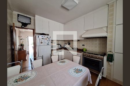 Casa à venda com 240m², 3 quartos e 3 vagasCozinha