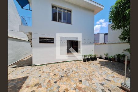 Casa à venda com 240m², 3 quartos e 3 vagasQuintal