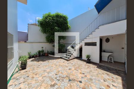Casa à venda com 240m², 3 quartos e 3 vagasQuintal
