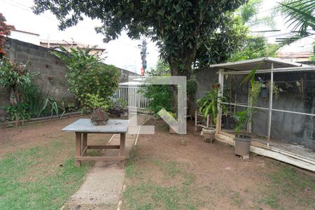 Casa à venda com 320m², 5 quartos e 4 vagasQuintal