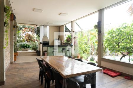 Casa à venda com 320m², 5 quartos e 4 vagasÁrea gourmet