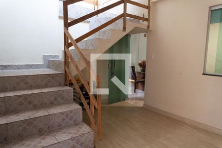 Casa à venda com 320m², 5 quartos e 4 vagasCorredor