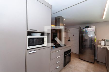 Apartamento à venda com 135m², 3 quartos e 1 vaga Apartamento à venda com 135m², 3 quartos e 1 vagaCozinha Americana