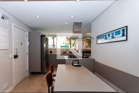 Apartamento à venda com 135m², 3 quartos e 1 vaga Apartamento à venda com 135m², 3 quartos e 1 vagaCozinha Americana