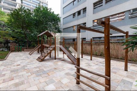 Apartamento à venda com 135m², 3 quartos e 1 vaga Apartamento à venda com 135m², 3 quartos e 1 vagaÁrea Comum - Playground