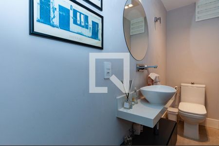 Apartamento à venda com 135m², 3 quartos e 1 vaga Apartamento à venda com 135m², 3 quartos e 1 vagaLavabo