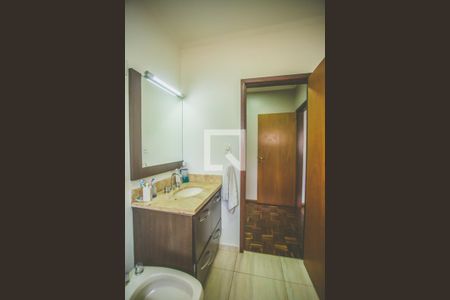 Casa para alugar com 270m², 3 quartos e 6 vagas Casa para alugar com 270m², 3 quartos e 6 vagasBanheiro Suíte