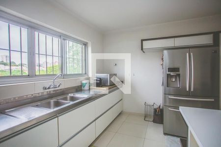 Casa para alugar com 270m², 3 quartos e 6 vagas Casa para alugar com 270m², 3 quartos e 6 vagasCozinha