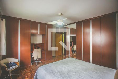 Casa para alugar com 270m², 3 quartos e 6 vagas Casa para alugar com 270m², 3 quartos e 6 vagasSuíte