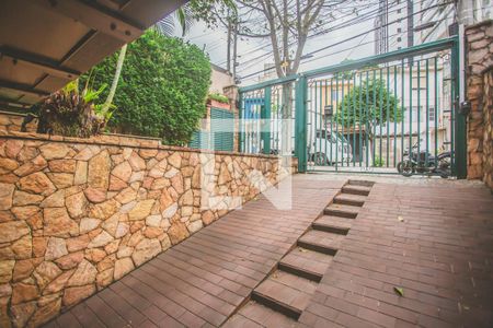 Casa para alugar com 270m², 3 quartos e 6 vagas Casa para alugar com 270m², 3 quartos e 6 vagasGaragem