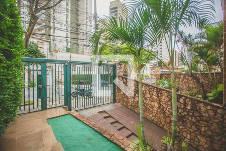 Casa para alugar com 270m², 3 quartos e 6 vagas Casa para alugar com 270m², 3 quartos e 6 vagasÁrea de comum