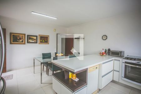 Casa para alugar com 270m², 3 quartos e 6 vagas Casa para alugar com 270m², 3 quartos e 6 vagasCozinha