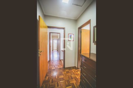 Casa para alugar com 270m², 3 quartos e 6 vagas Casa para alugar com 270m², 3 quartos e 6 vagasSuíte