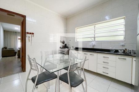 Casa à venda com 88m², 2 quartos e 2 vagas Casa à venda com 88m², 2 quartos e 2 vagasCozinha