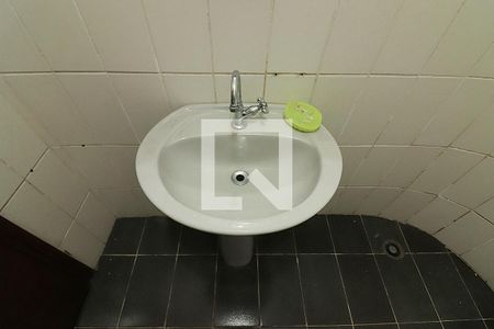 Casa à venda com 350m², 5 quartos e 5 vagasCasa 2 Lavabo