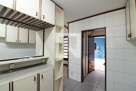 Casa à venda com 350m², 5 quartos e 5 vagasCozinha