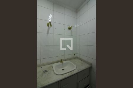 Casa à venda com 350m², 5 quartos e 5 vagasQuarto 1 - Suíte Banheiro