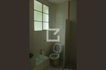 Casa para alugar com 350m², 4 quartos e 4 vagasBanheiro 