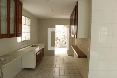 Casa para alugar com 350m², 4 quartos e 4 vagasCozinha