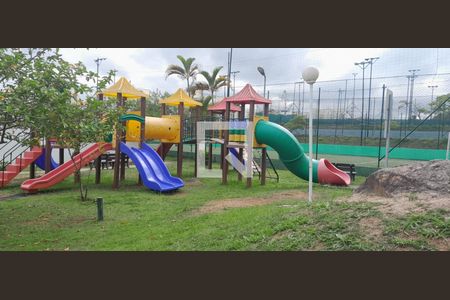 Casa de condomínio à venda com 200m², 4 quartos e 2 vagasÁrea comum