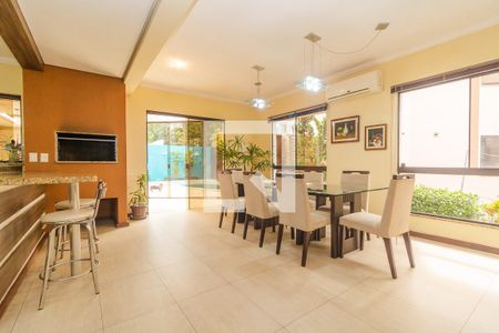 Casa de condomínio à venda com 290m², 3 quartos e 3 vagas Casa de condomínio à venda com 290m², 3 quartos e 3 vagasSala de Jantar