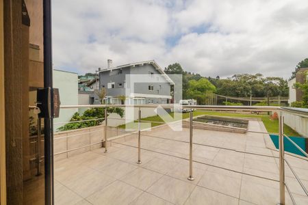 Casa de condomínio à venda com 290m², 3 quartos e 3 vagas Casa de condomínio à venda com 290m², 3 quartos e 3 vagasQuarto 3 - Varanda