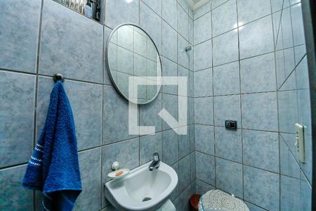 Casa de condomínio à venda com 75m², 2 quartos e 2 vagasLavabo