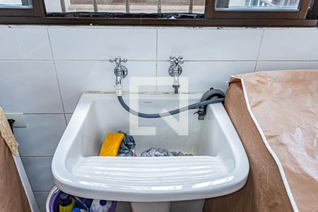 Casa à venda com 250m², 4 quartos e 7 vagasÁrea de Serviço