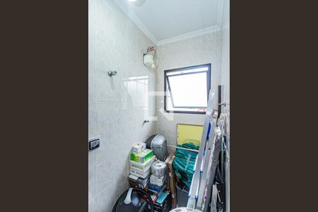 Casa à venda com 250m², 4 quartos e 7 vagasBanheiro de serviço