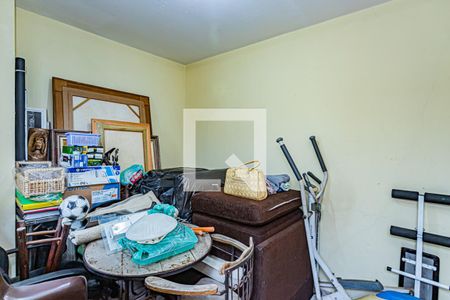 Casa à venda com 250m², 4 quartos e 7 vagasQuarto de Serviço