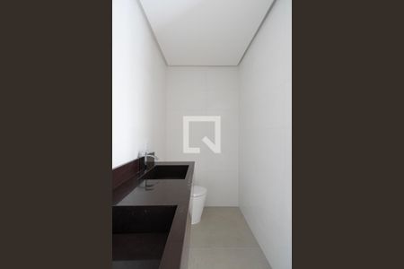 Casa à venda com 284m², 3 quartos e 4 vagas Casa à venda com 284m², 3 quartos e 4 vagasBanheiro da Suíte