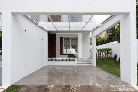 Casa à venda com 284m², 3 quartos e 4 vagas Casa à venda com 284m², 3 quartos e 4 vagasFachada