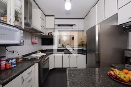 Casa à venda com 152m², 4 quartos e 3 vagasCozinha ( Casa 1 )