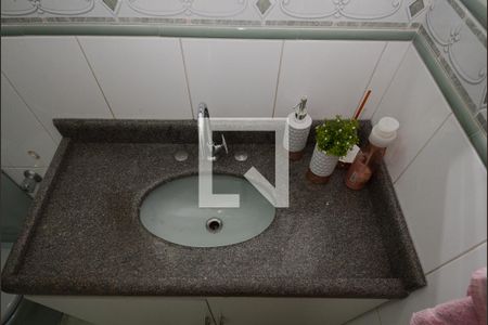 Casa à venda com 152m², 4 quartos e 3 vagasBanheiro Social ( casa 2)