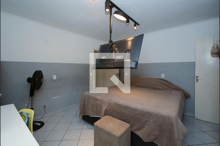 Casa à venda com 152m², 4 quartos e 3 vagasQuarto 2 ( Casa 2)