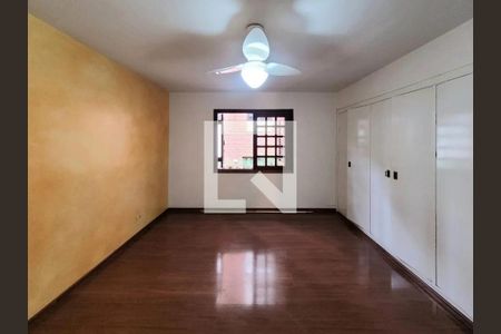 Casa à venda com 197m², 4 quartos e 4 vagas Casa à venda com 197m², 4 quartos e 4 vagasFoto 09