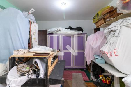 Casa à venda com 250m², 4 quartos e 4 vagasEdícula - Suíte 