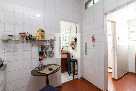 Casa à venda com 250m², 4 quartos e 4 vagasCozinha