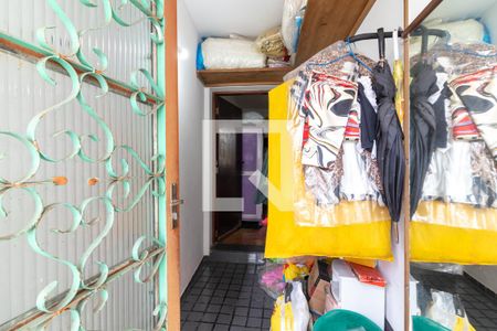 Casa à venda com 250m², 4 quartos e 4 vagasCorredor de Entrada