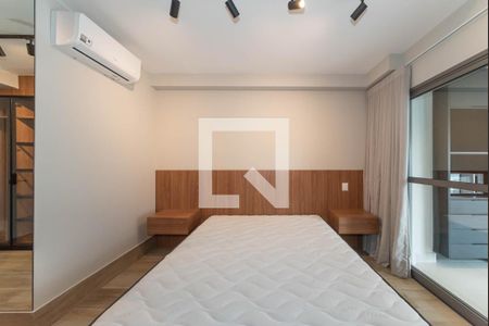 Quarto de kitnet/studio à venda com 1 quarto, 32m² em Jardim das Acácias, São Paulo