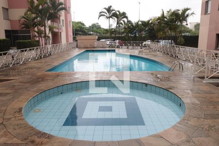 Apartamento à venda com 62m², 2 quartos e 1 vaga Apartamento à venda com 62m², 2 quartos e 1 vagaÁrea comum - Piscina