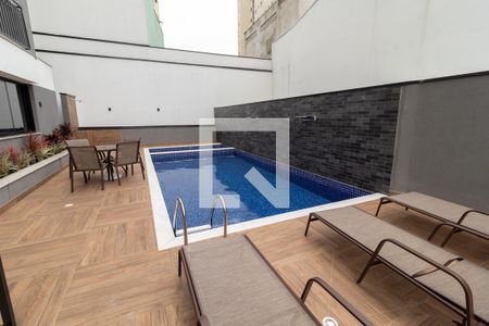 Apartamento à venda com 83m², 3 quartos e 1 vagaÁrea comum - Piscina