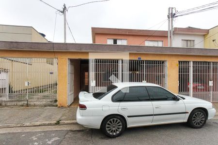 Fachada de casa à venda com 3 quartos, 200m² em Vila Ema, São Paulo