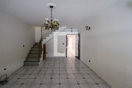 Casa à venda com 3 quartos, 200m² em Vila Ema, São Paulo