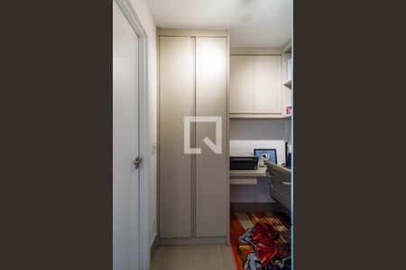 Apartamento à venda com 139m², 3 quartos e 2 vagas Apartamento à venda com 139m², 3 quartos e 2 vagasEscritório