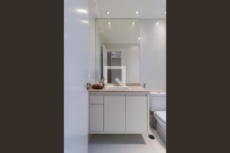 Apartamento à venda com 139m², 3 quartos e 2 vagas Apartamento à venda com 139m², 3 quartos e 2 vagasBanheiro do Quarto 3