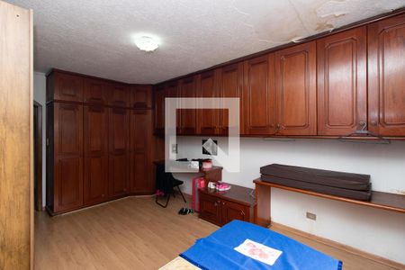 Casa à venda com 180m², 4 quartos e 2 vagasQuarto 1