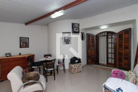 Casa à venda com 180m², 4 quartos e 2 vagasEscritório