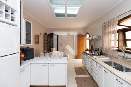 Casa à venda com 180m², 4 quartos e 2 vagasCozinha